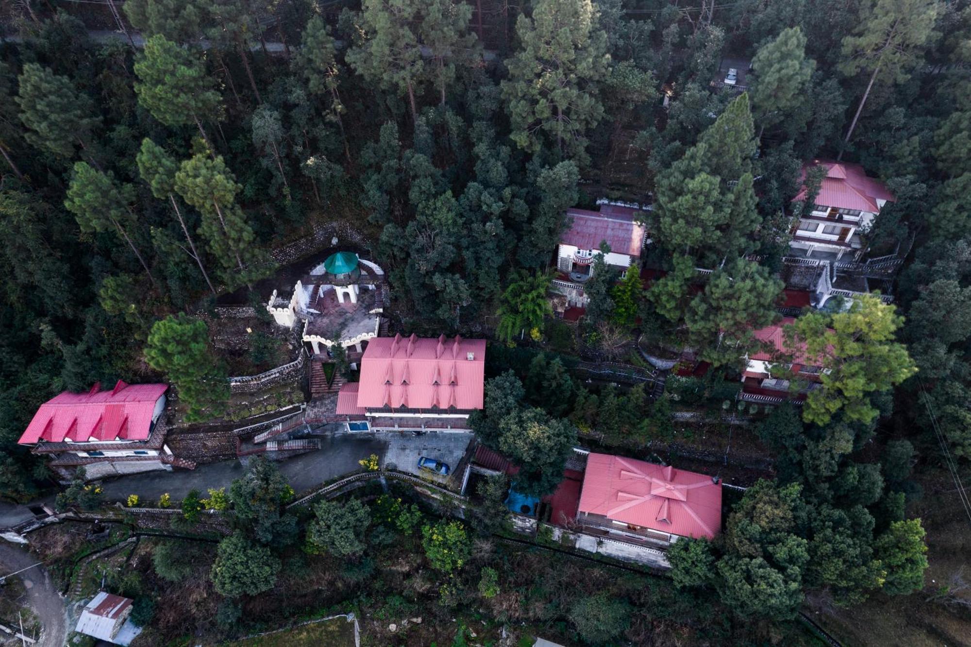 The Canadian Woods Resort Nainital Ngoại thất bức ảnh