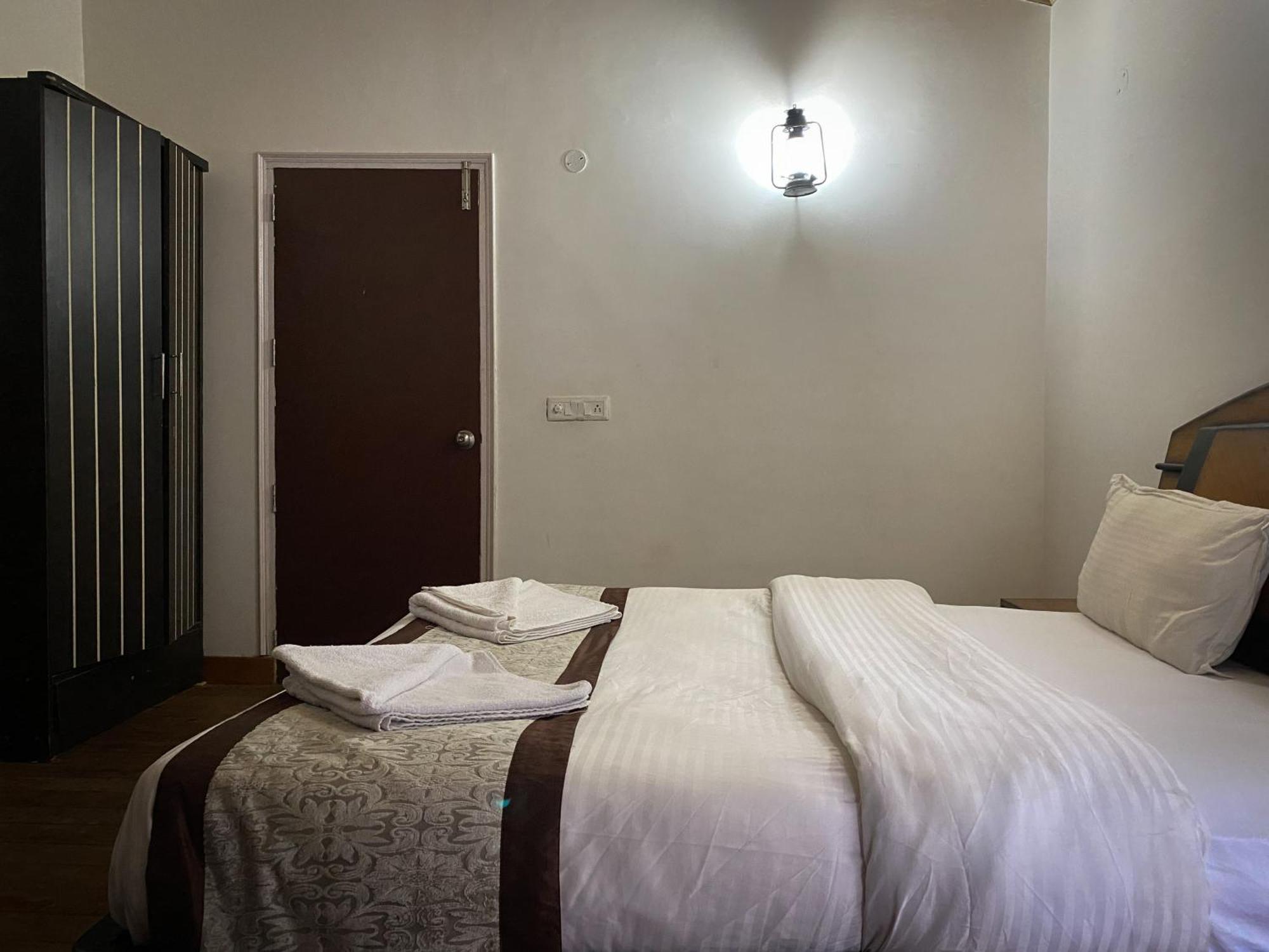 The Canadian Woods Resort Nainital Phòng bức ảnh