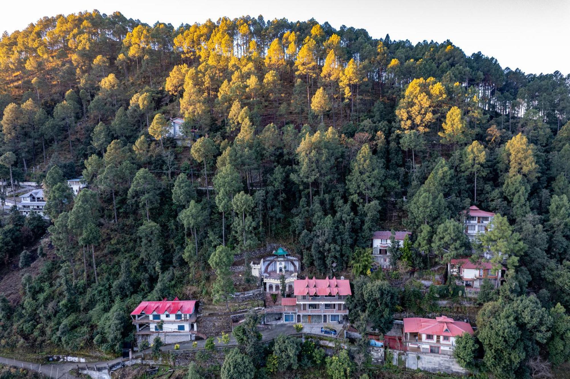 The Canadian Woods Resort Nainital Ngoại thất bức ảnh